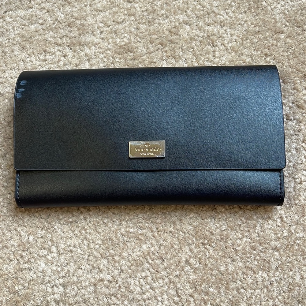 Good condition kate spade wallet